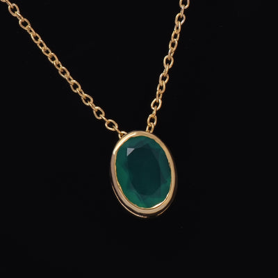 Oval Green Onyx Silver Necklace