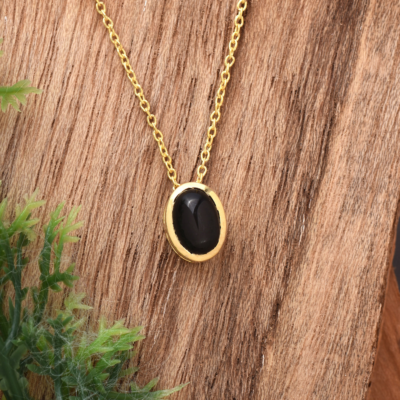 Oval Black Star Solitaire Necklace