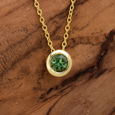 Round Green Quartz Solitaire Necklace